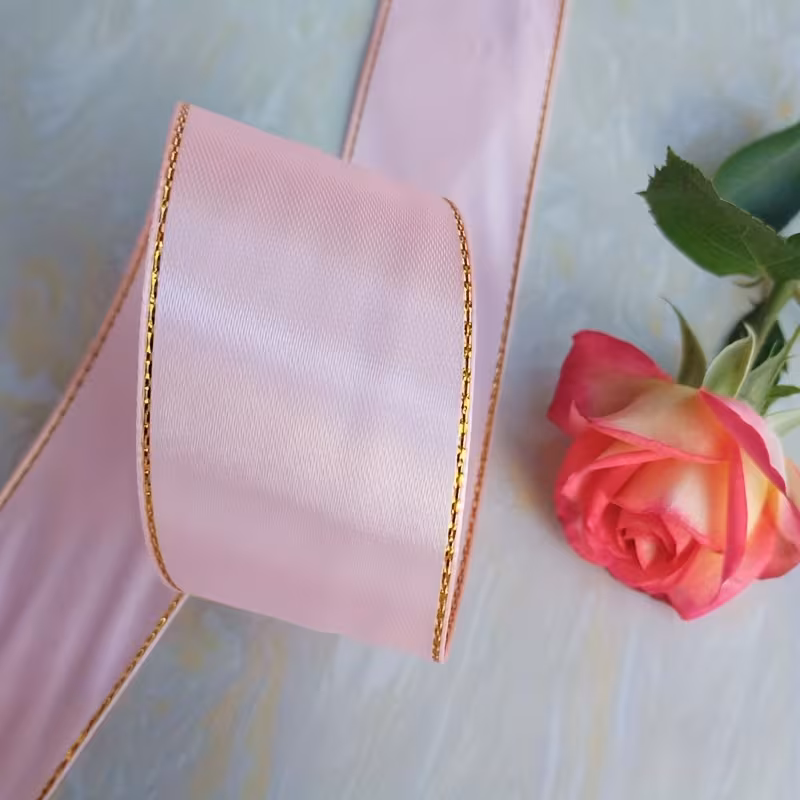 Cinta de doble borde dorado de 4 cm